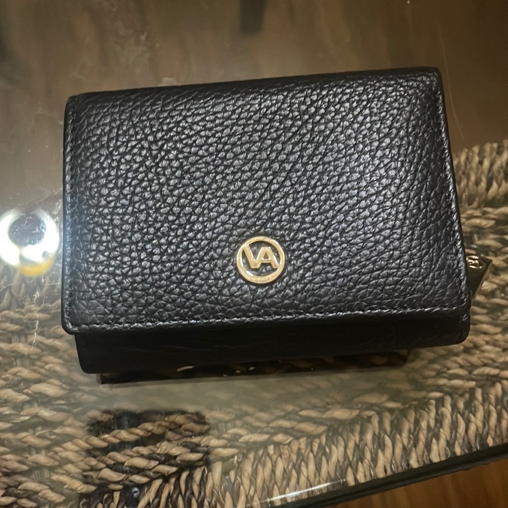 Gently used wallet